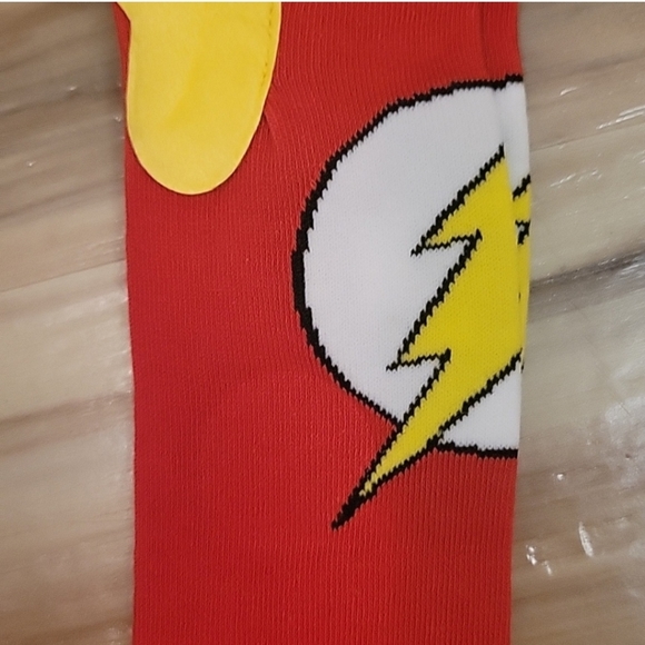 NWT Bioworld The Flash Knee High Socks - Picture 4 of 11